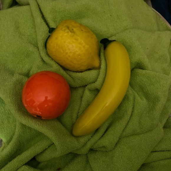 Glass fruit/ wax - Picture 1 of 9